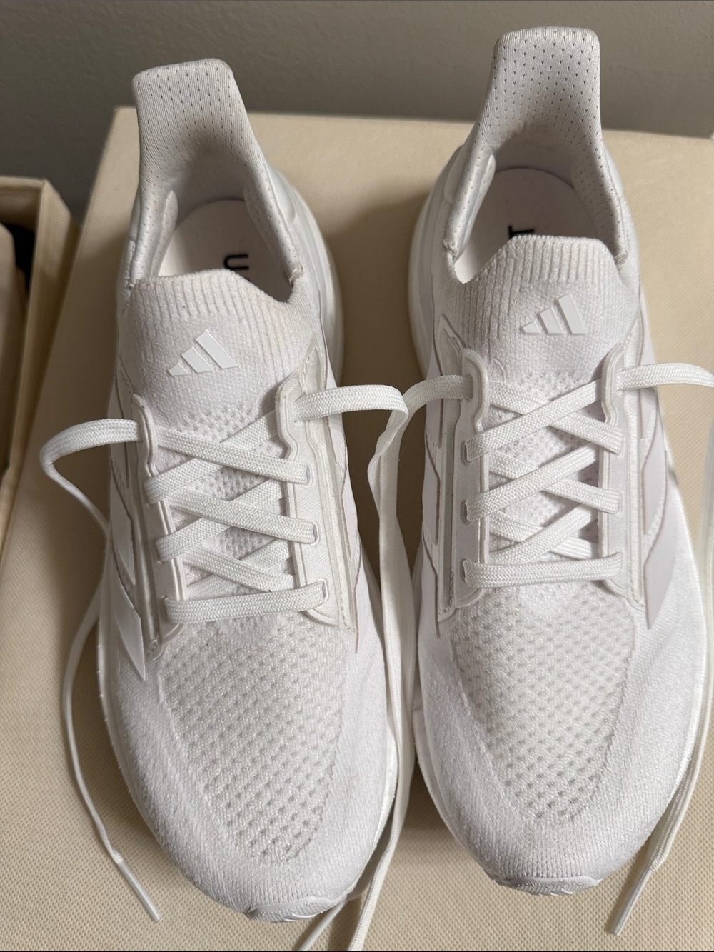 Adidas ULTRABOOST 5X Sz 8